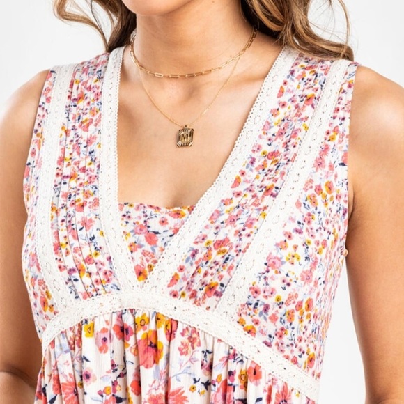 Francesca’s Collections Blue Rain Quincy Flower Printed Blouse - Picture 8 of 8